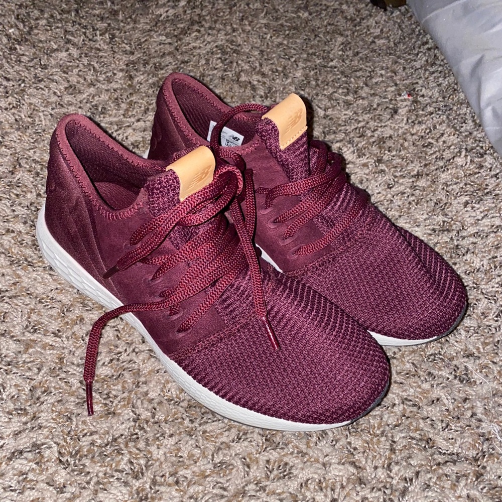 Women’s athletic shoes!!